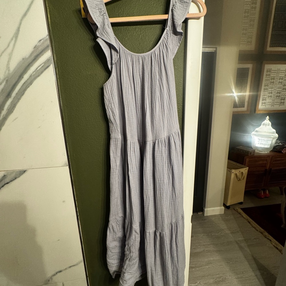 Elegant Gray Sleeveless Dress